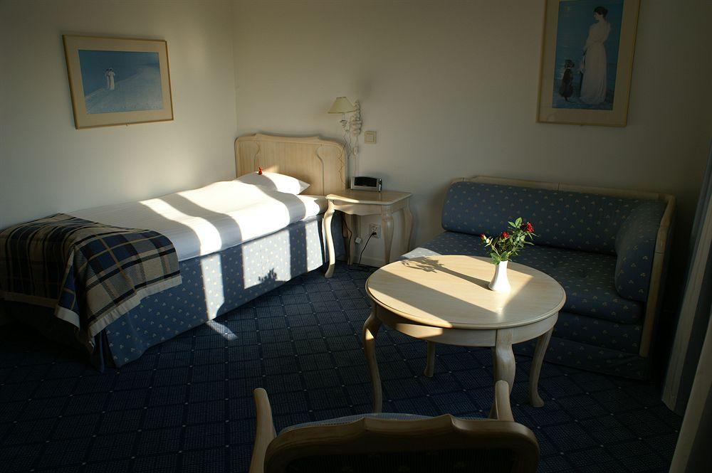 Hotel Moelndals Bro Extérieur photo